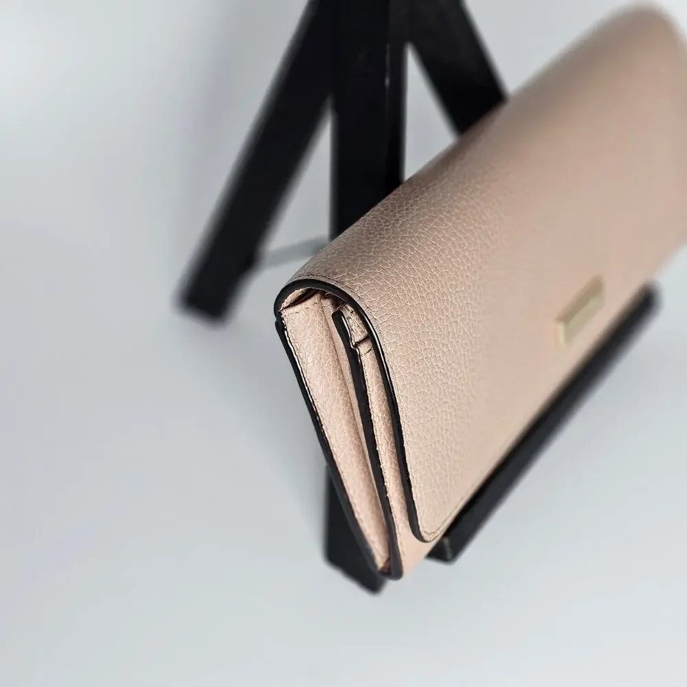 Furla EUC Classic Continental Wallet On Chain – Nude/Beige Pebble Leather